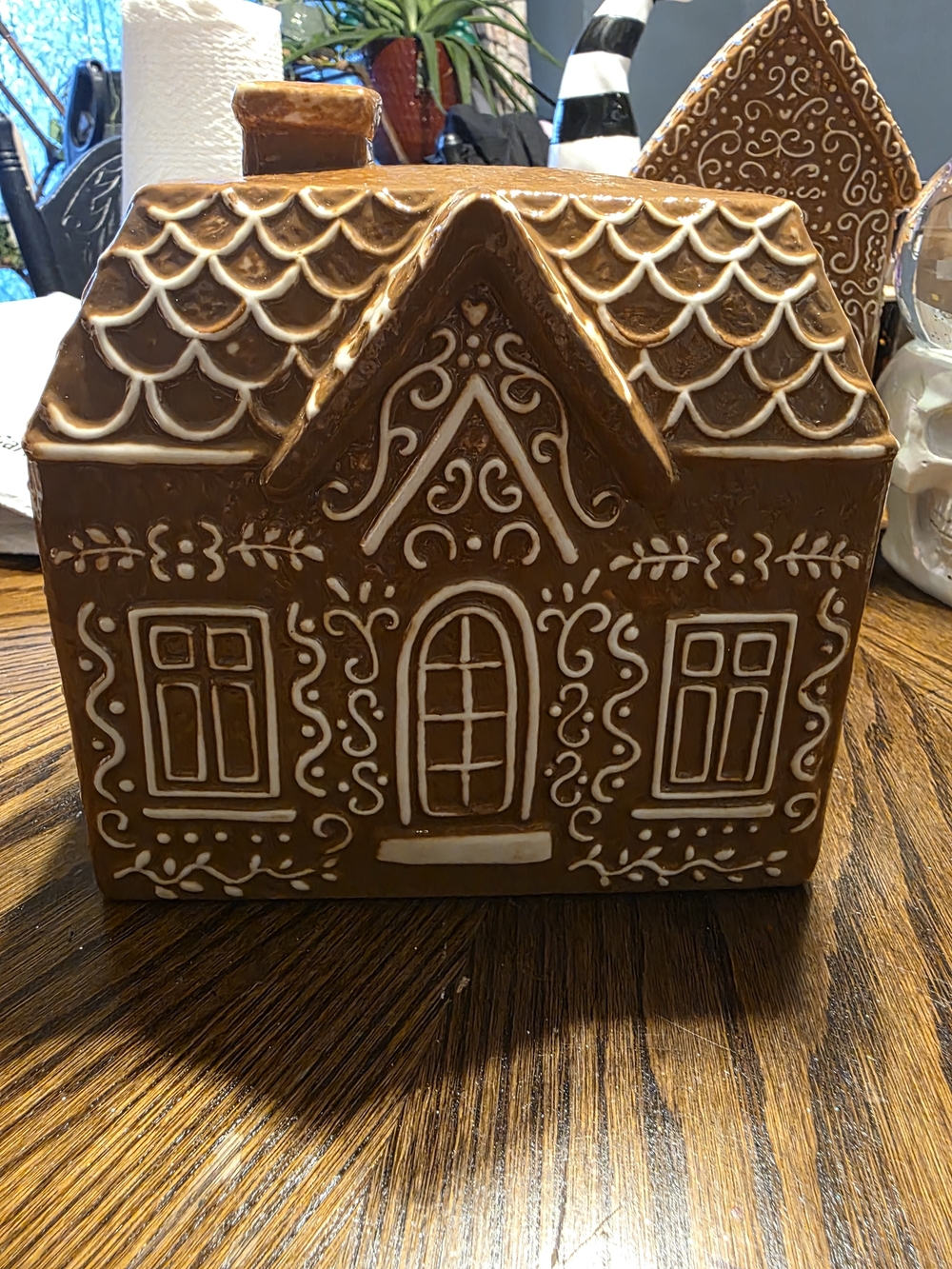 Kohl's Brown Ceramic Gingerbread House